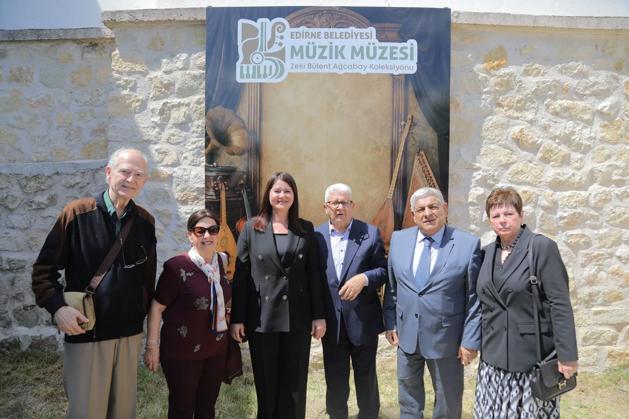 500 ENSTRÜMANLIK KOLEKSİYONUYLA MÜZİK MÜZESİ KAPILARINI AÇTI galeri görseli